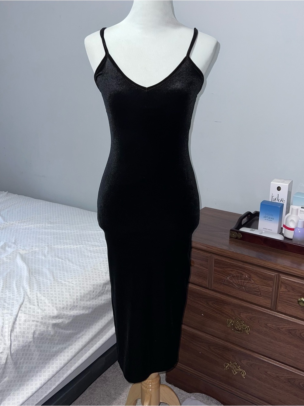 Aria Black Velvet Slip Dress V-Neck Midi Small 90s Vintage Whimsigoth Witchy LBD